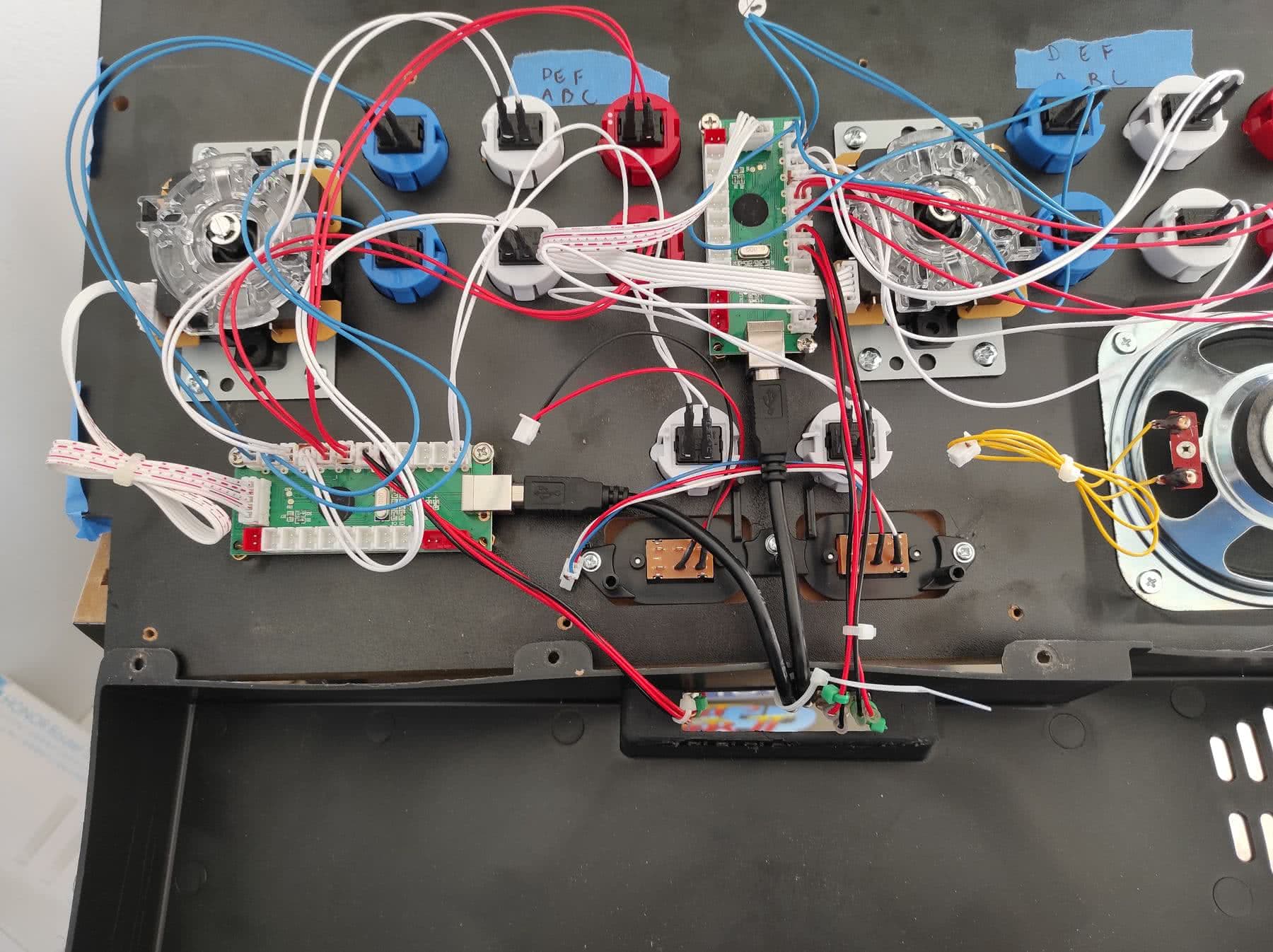<figcaption>Nouveaux encodeurs USB</figcaption>